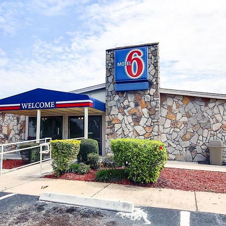 Motel 6 パーム・ベイ エクステリア 写真