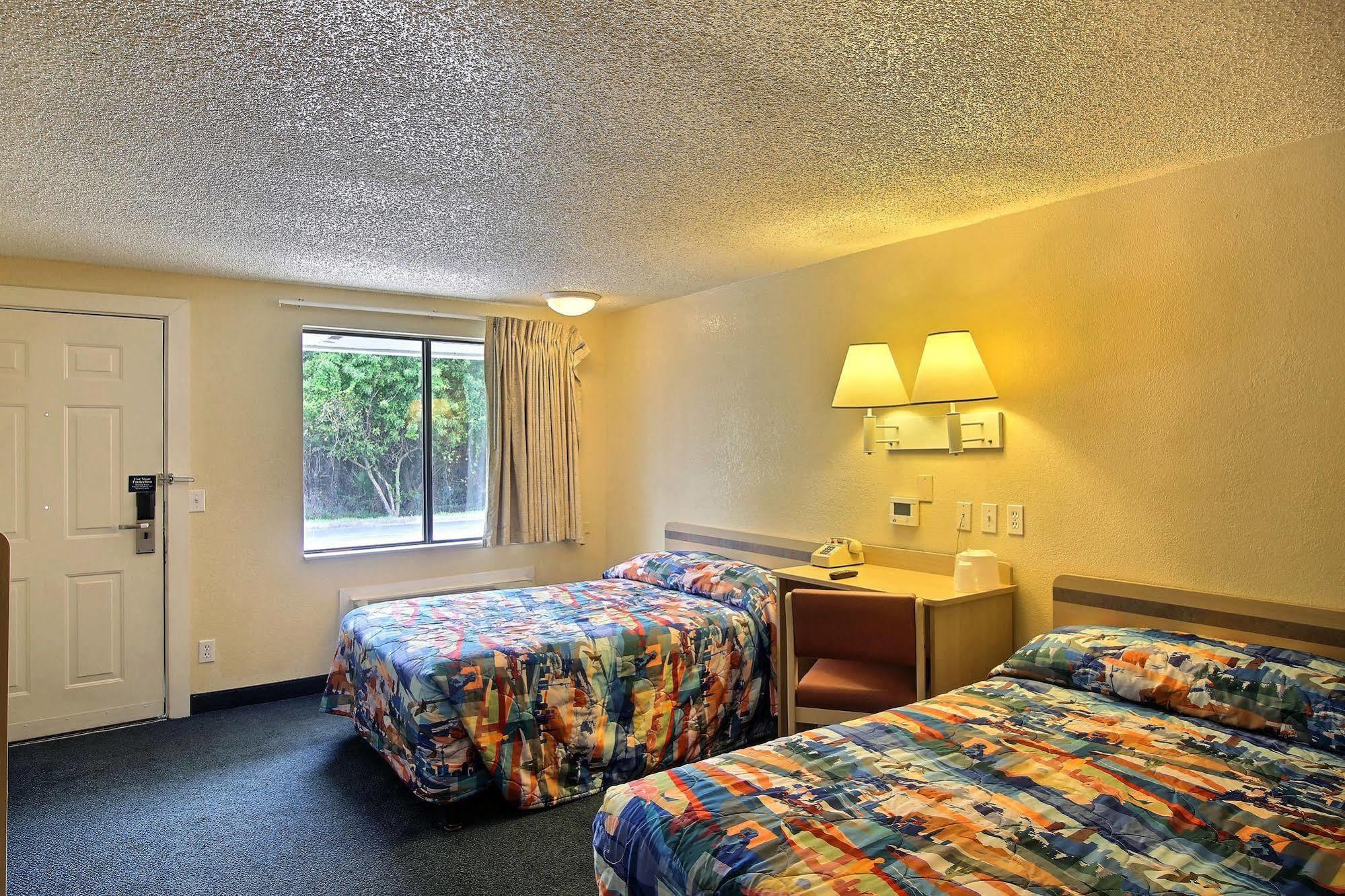 Motel 6 パーム・ベイ エクステリア 写真